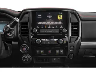 Nissan Titan 2020 4x4 PRO-4X 4dr Crew Cab 5.6 ft. SB