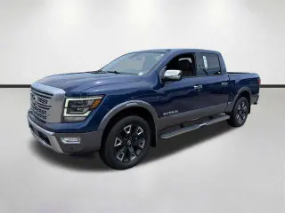 Nissan Titan 2021 4x4 Platinum Reserve 4dr Crew Cab 5.6 ft. SB