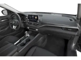 Nissan Altima 2025 2.5 SV 4dr Sedán
