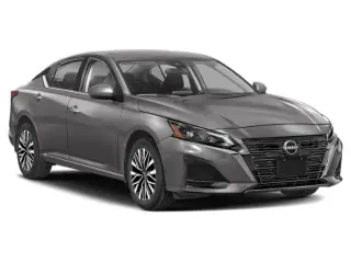 Nissan Altima 2025 2.5 SV 4dr Sedán