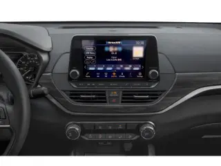 Nissan Altima 2025 2.5 SV 4dr Sedán