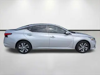 Nissan Altima 2020 2.5 S 4dr Sedán