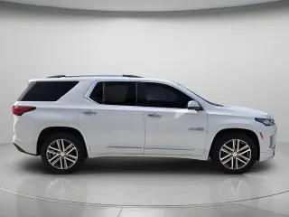 Chevrolet Traverse 2023 High Country SUV de 4 puertas