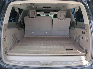 Chevrolet Suburban 2019 4x4 Premier 4dr SUV