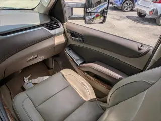 Chevrolet Suburban 2019 4x4 Premier 4dr SUV