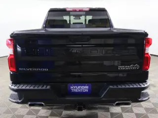 Chevrolet Silverado 1500 2022 4x4 High Country 4dr Crew Cab 5.8 ft. SB