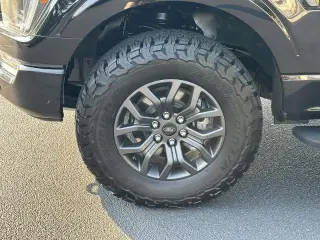 Ford F-150 2023 4x4 Tremor 4 puertas SuperCrew largo de caja 5.5 pies SB