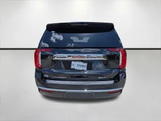 GMC Yukon XL 2022 4x2 SLT 4 puertas SUV