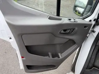 Ford Transit 2025 250 3dr SWB Tech Roof Cargo Van