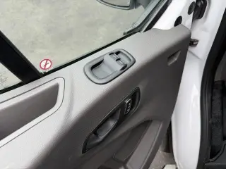 Ford Transit 2025 250 3dr SWB Techo Bajo Furgoneta de Carga