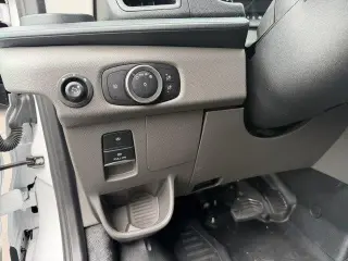 Ford Transit 2025 250 3dr SWB Techo Bajo Furgoneta de Carga