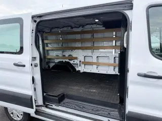 Ford Transit 2025 250 3dr SWB Techo Bajo Furgoneta de Carga
