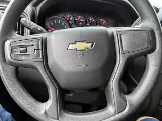 Chevrolet Silverado 1500 2023 4x4 Custom 4dr Crew Cab 5.8 ft. SB