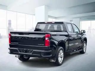 Chevrolet Silverado 1500 2023 4x4 Custom 4dr Crew Cab 5.8 ft. SB