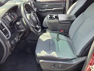 Ram 1500 2021 4x2 Big Horn Cabina Cuádruple 4 puertas 6.4 pies. SB Pickup