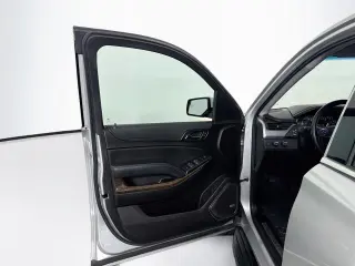 Chevrolet Suburban 2019 4x4 LT 4p SUV