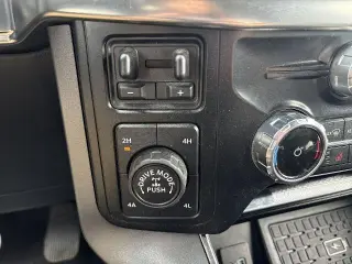 Ford F-150 2023 4x4 Lariat 4dr SuperCrew 5.5 ft. SB