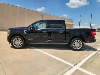 Ford F-150 2021 4x4 Limited 4p SuperCrew 5.5 ft CB