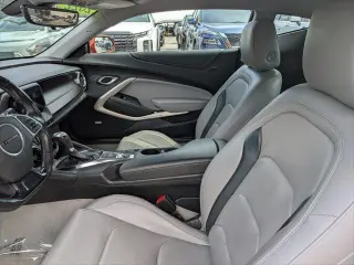 Chevrolet Camaro 2022 LT 2dr Coupe con 2LT