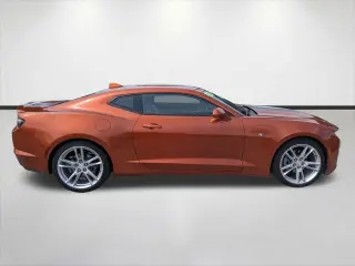 Chevrolet Camaro 2022 LT 2dr Coupe con 2LT