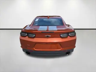 Chevrolet Camaro 2022 LT 2dr Coupe con 2LT