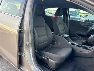 Chevrolet Malibu 2024 LT Sedán de 4 puertas con 1LT