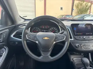Chevrolet Malibu 2024 LT Sedán de 4 puertas con 1LT