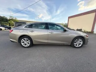 Chevrolet Malibu 2024 LT Sedán de 4 puertas con 1LT