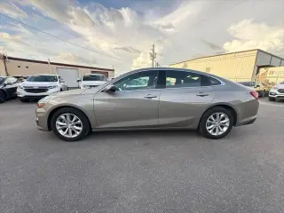 Chevrolet Malibu 2024 LT Sedán de 4 puertas con 1LT