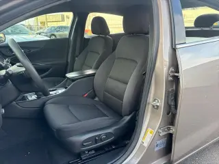 Chevrolet Malibu 2024 LT Sedán de 4 puertas con 1LT