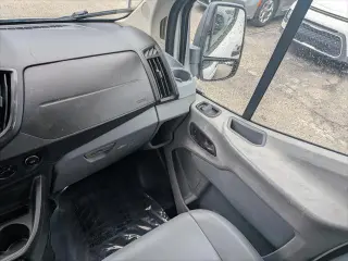 Van de carga Ford Transit 2018 250 3 puertas LWB techo medio con puerta deslizante del lado del pasajero