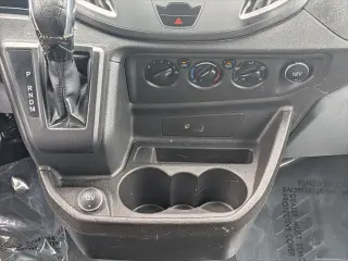 Van de carga Ford Transit 2018 250 3 puertas LWB techo medio con puerta deslizante del lado del pasajero