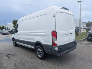 Van de carga Ford Transit 2018 250 3 puertas LWB techo medio con puerta deslizante del lado del pasajero