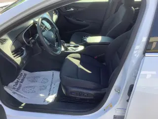 Chevrolet Malibu 2023 LT Sedán de 4 puertas con paquete 1LT
