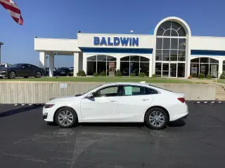 Chevrolet Malibu 2023 LT Sedán de 4 puertas con paquete 1LT