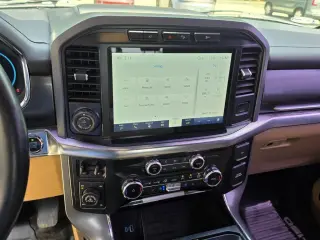 Ford F-150 2022 4x4 Lariat 4p SuperCrew 6.5 ft. CB