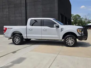 Ford F-150 2022 4x4 Lariat 4p SuperCrew 6.5 ft. CB
