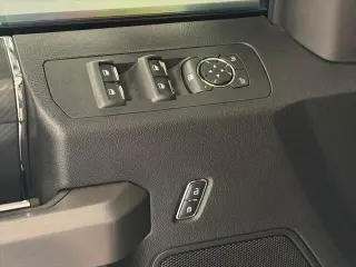 Ford F-150 2018 4x4 XLT 4dr SuperCrew 5.5 ft. SB