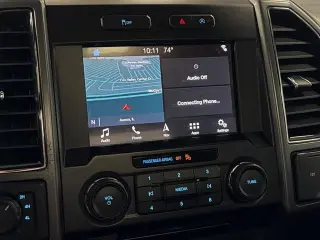 Ford F-150 2018 4x4 XLT 4dr SuperCrew 5.5 ft. SB