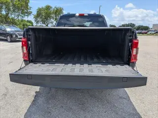 Ford F-150 2022 4x4 XLT 4 puertas SuperCrew caja de 5,5 pies SB