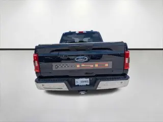 Ford F-150 2022 4x4 XLT 4 puertas SuperCrew caja de 5,5 pies SB