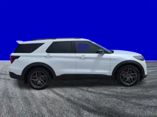 Ford Explorer 2025 AWD ST SUV de 4 puertas
