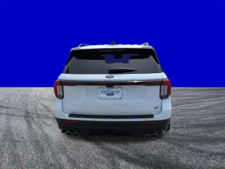 Ford Explorer 2025 AWD ST SUV de 4 puertas