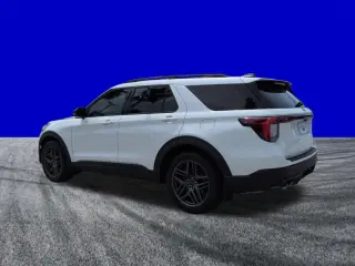 Ford Explorer 2025 AWD ST SUV de 4 puertas