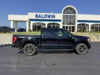 Ford F-150 2022 4x4 XLT 4 puertas SuperCrew Lonchera de 5,5 pies
