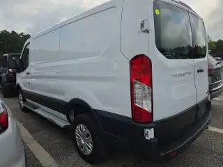 Ford Transit 2025 250 3dr SWB Techo de Lado Bajo Carga