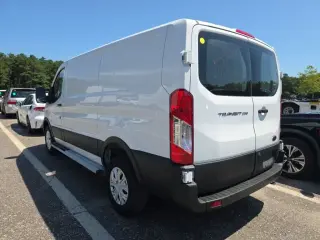 Ford Transit 2025 250 3dr SWB Techo de Alcance Cargador