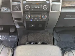 Ford F-150 2018 4x4 Lariat 4dr SuperCrew con 5.5 ft. SB.