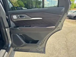 Ford Explorer 2026 AWD Platinum 4dr SUV