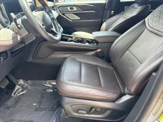 Ford Explorer 2026 AWD Platinum 4dr SUV